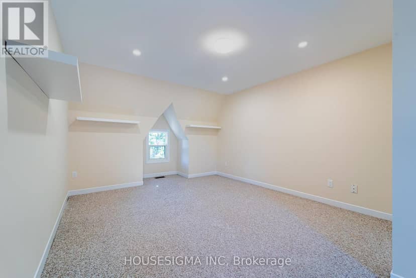 43 Sweetland Avenue — photo 34 of 40