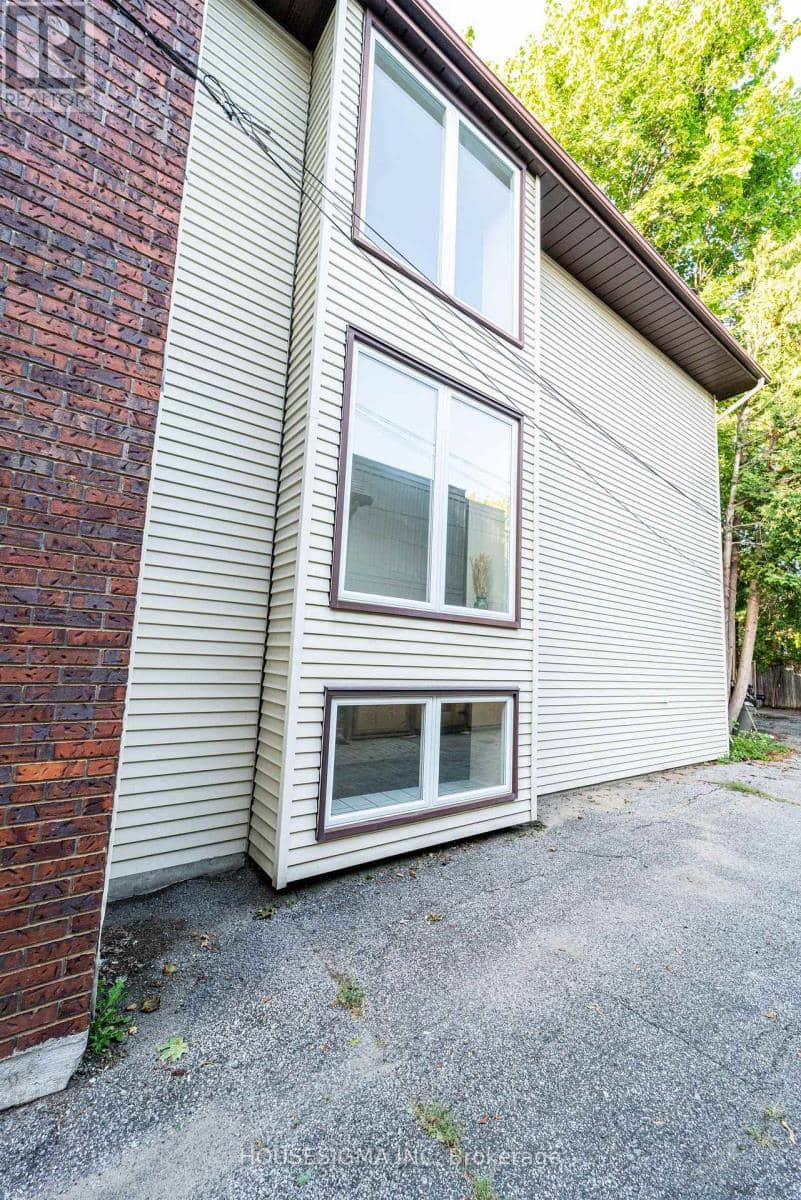 43 Sweetland Avenue — photo 35 of 40