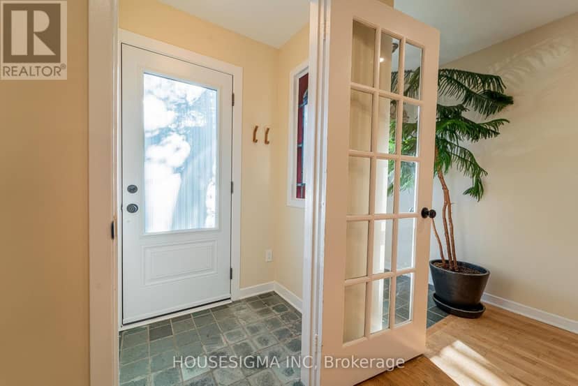 43 Sweetland Avenue, Ottawa, photo 5