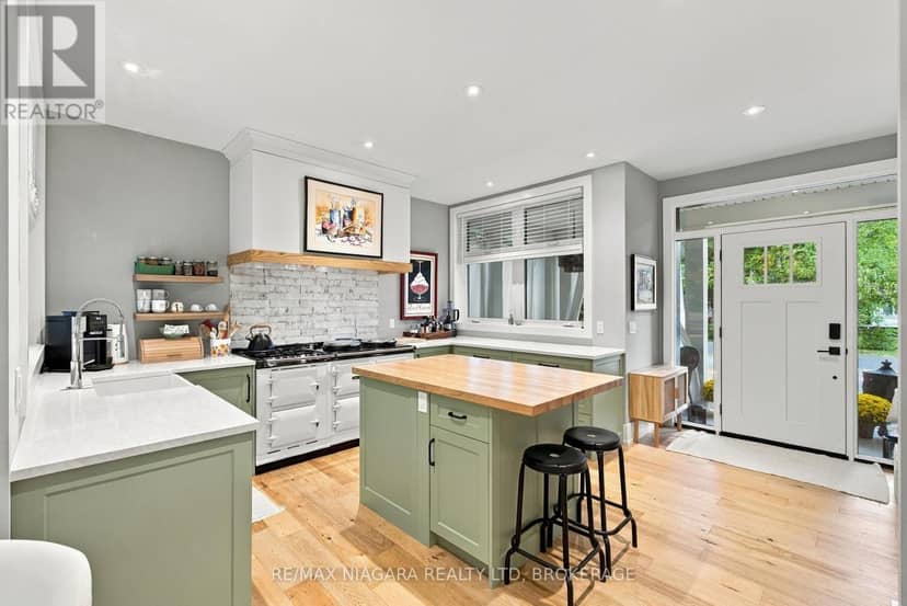 11 Wilberforce Avenue — photo 10 of 40
