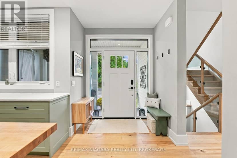 11 Wilberforce Avenue — photo 7 of 40