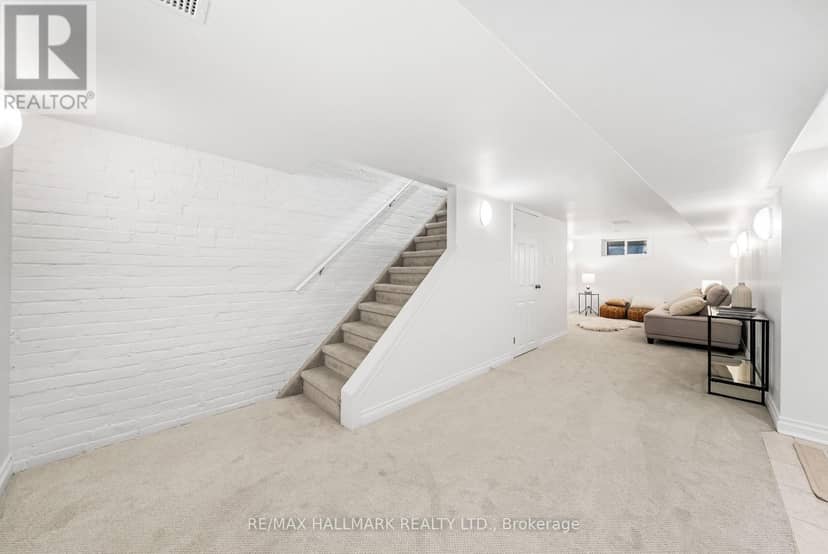 628 Ossington Avenue — photo 26 of 40