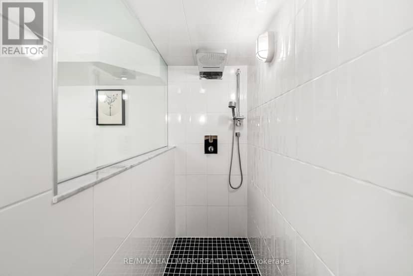 628 Ossington Avenue — photo 33 of 40