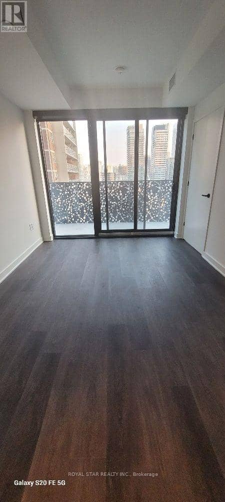 1304 - 55 Charles Street E — photo 13 of 39