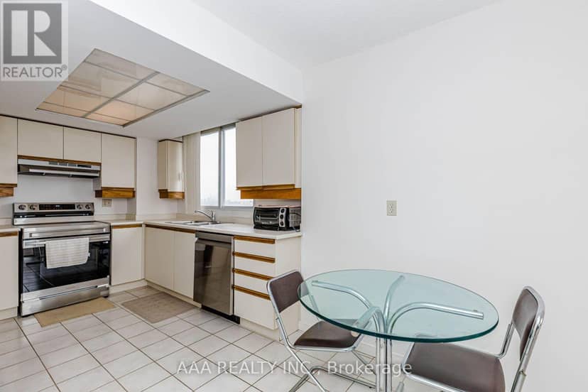 2101 - 5 Concorde Place — photo 15 of 40