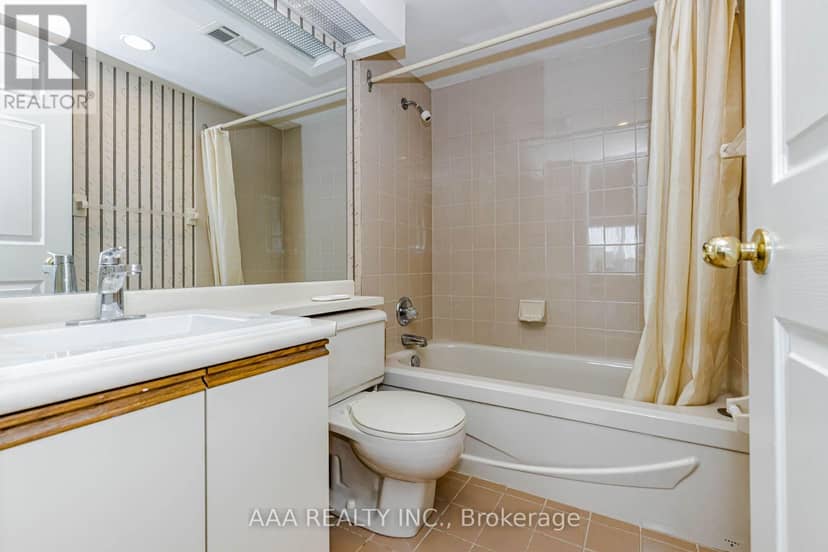 2101 - 5 Concorde Place — photo 34 of 40