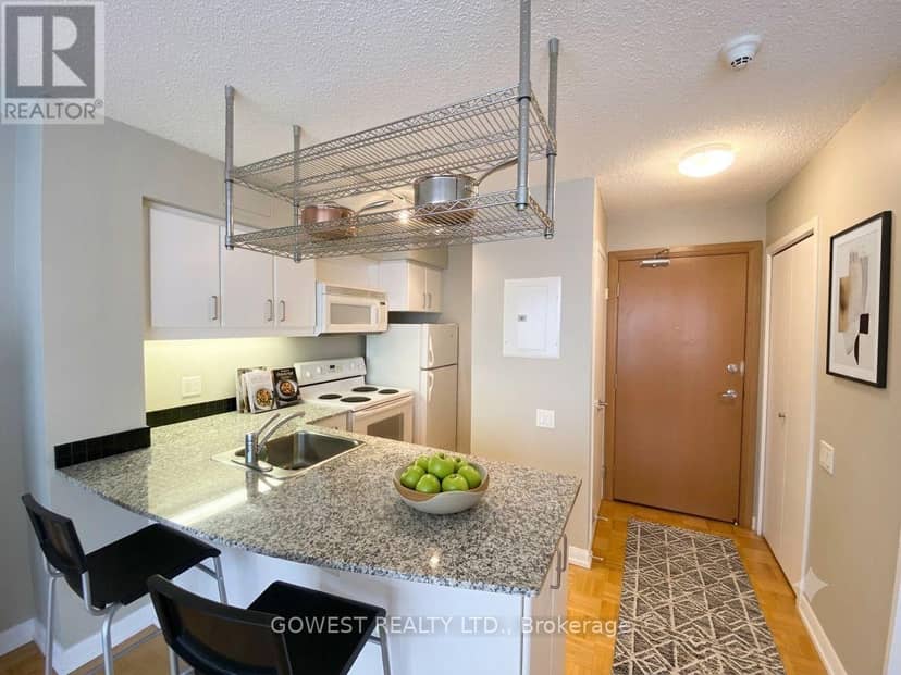 1009 - 33 Sheppard Avenue E — photo 4 of 12