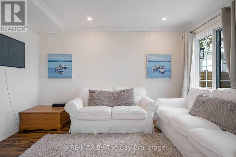 150 Santos Lane — photo 13 of 40