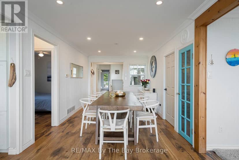 150 Santos Lane — photo 21 of 40