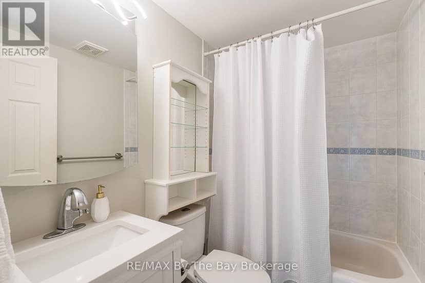 150 Santos Lane — photo 35 of 40