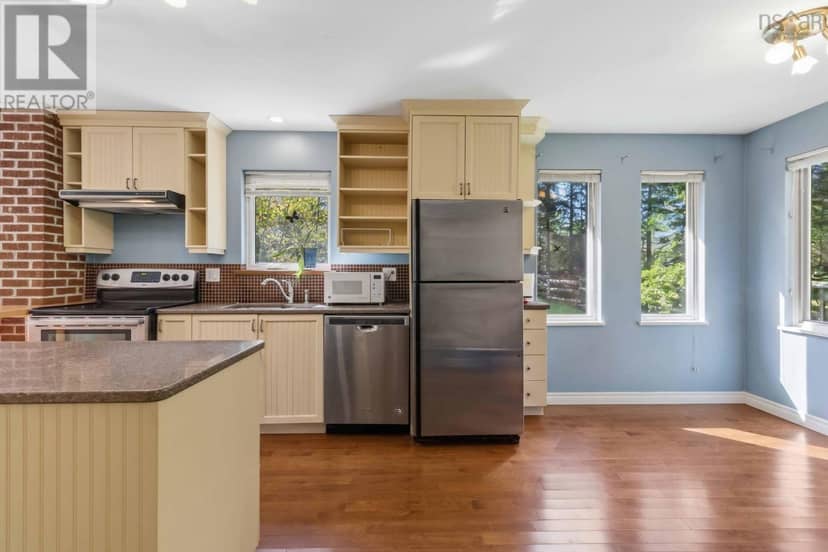 886 Woodstock Road — photo 10 of 40
