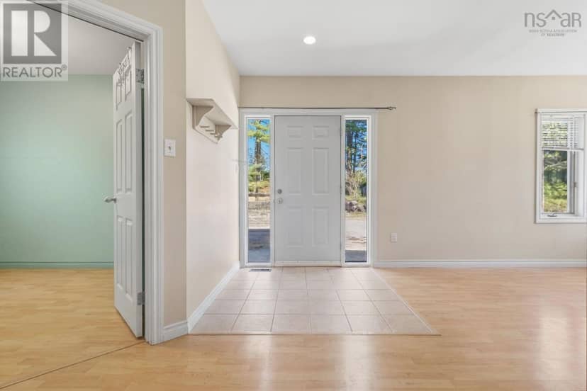 886 Woodstock Road — photo 16 of 40