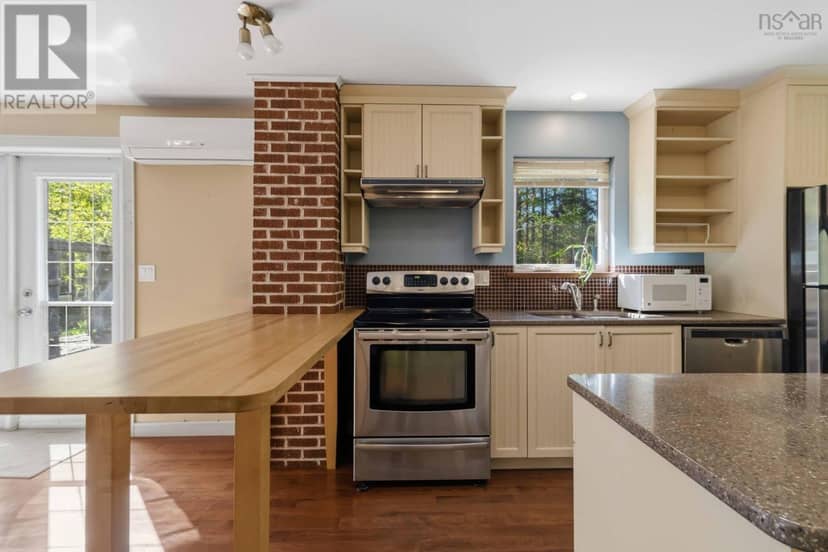 886 Woodstock Road — photo 9 of 40