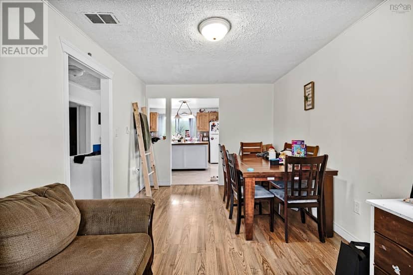 8628 Highway 7 Highway E — photo 15 of 34