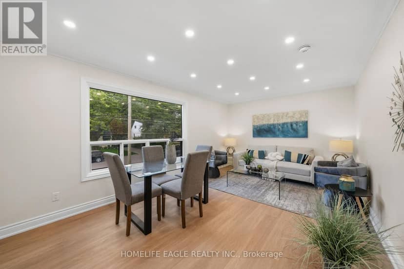 82 Scarborough Heights Boulevard, Toronto