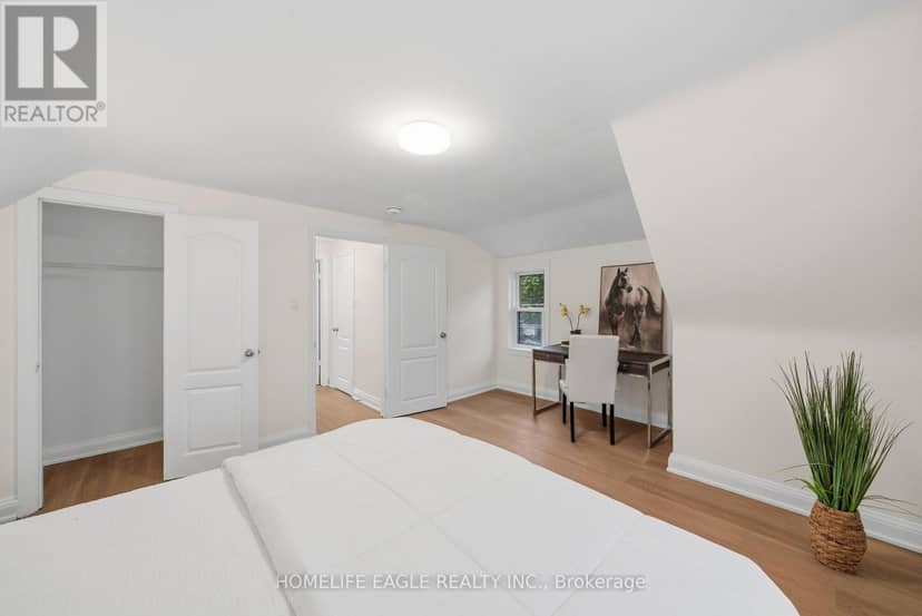 82 Scarborough Heights Boulevard — photo 13 of 25