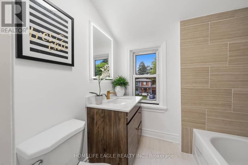 82 Scarborough Heights Boulevard — photo 14 of 25