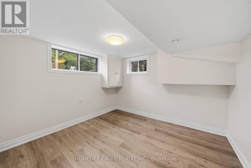 82 Scarborough Heights Boulevard — photo 18 of 25
