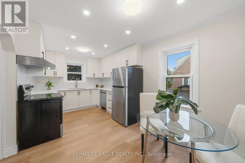 82 Scarborough Heights Boulevard, Toronto, photo 4