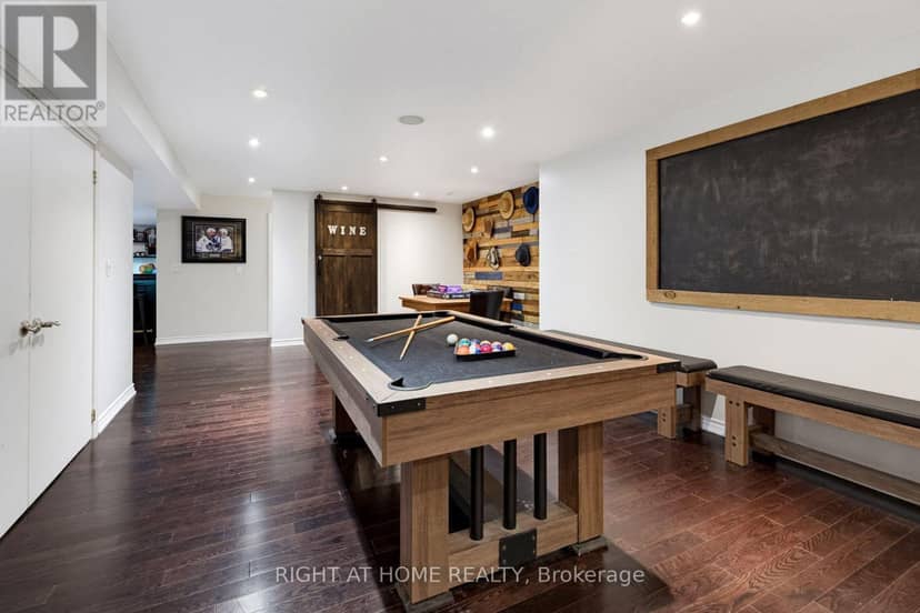 31 Uxbridge Heights Drive — photo 29 of 40