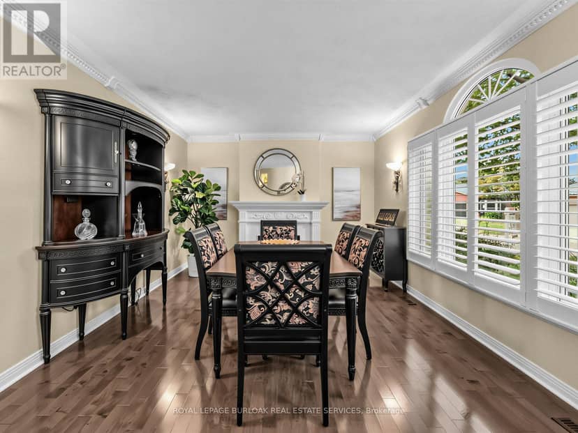 1259 Nathaniel Crescent, Burlington, photo 5