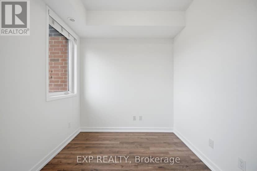 66 - 60 Winston Park Boulevard — photo 16 of 36