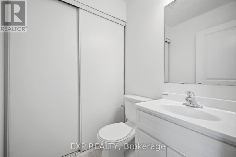 66 - 60 Winston Park Boulevard — photo 18 of 36