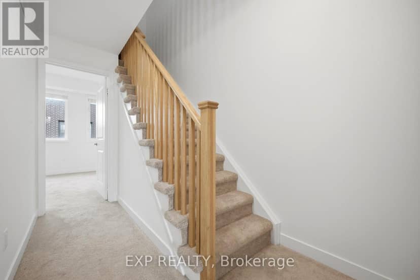 66 - 60 Winston Park Boulevard — photo 19 of 36
