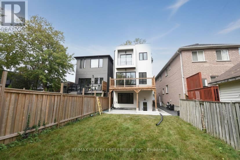 19 Simpson Avenue — photo 33 of 39