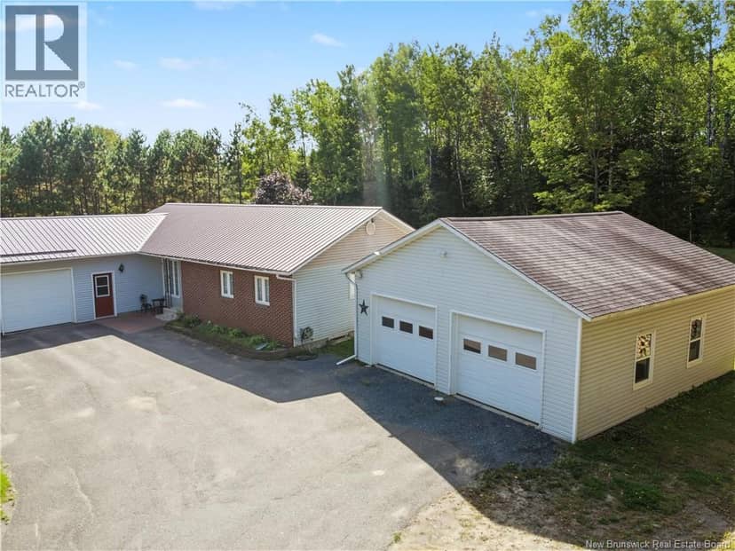 3 Maple Street, Lower Woodstock, photo 3
