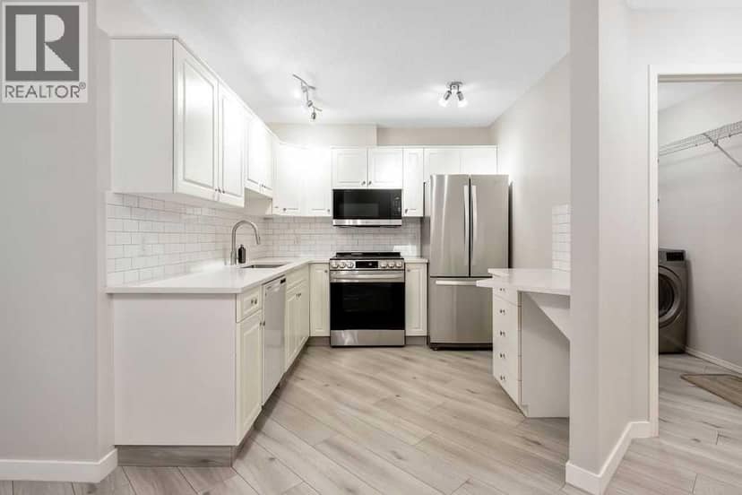 109, 20 Sierra Morena Mews SW, Calgary, photo 3
