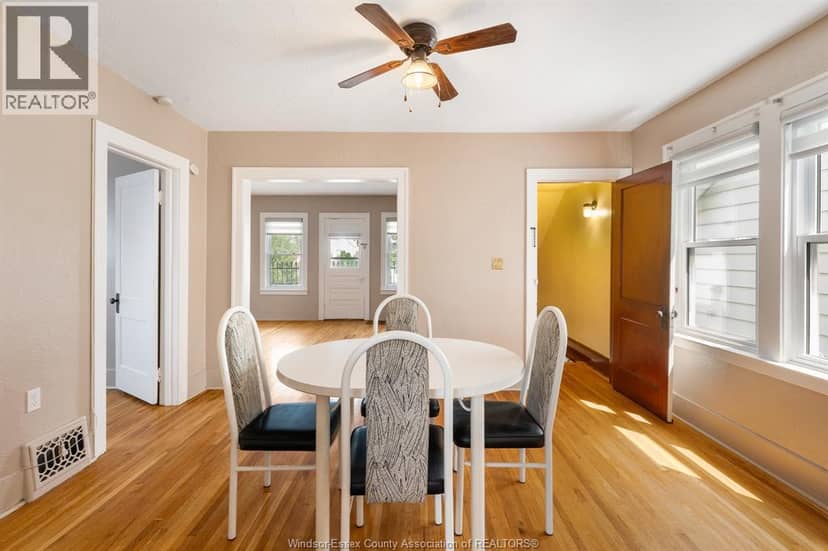 2279 Lillian AVENUE — photo 6 of 40