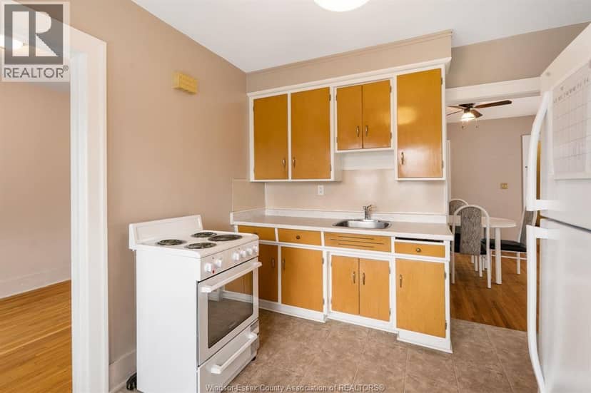 2279 Lillian AVENUE — photo 14 of 40