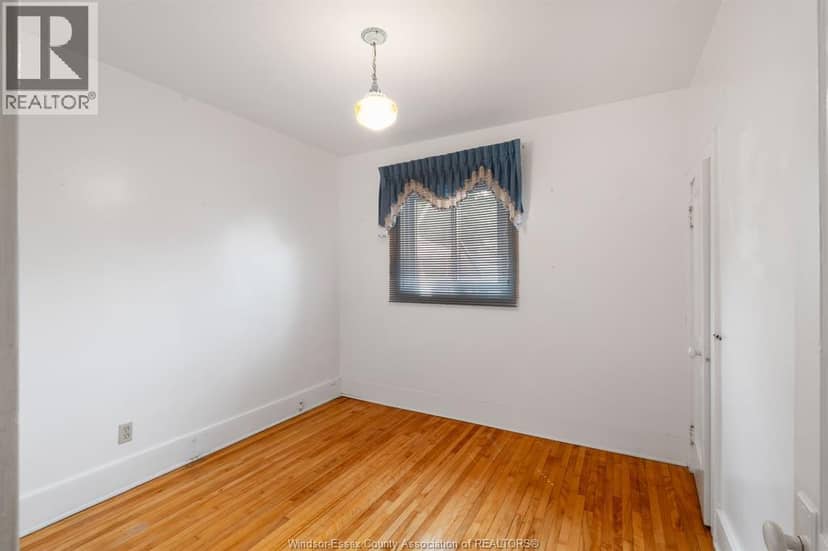 2279 Lillian AVENUE — photo 29 of 40