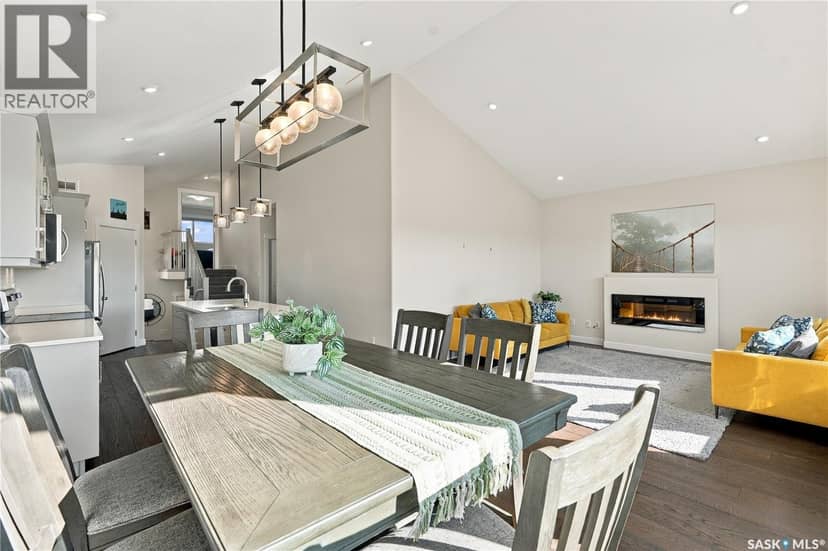 310 Burgess CRESCENT — photo 20 of 40