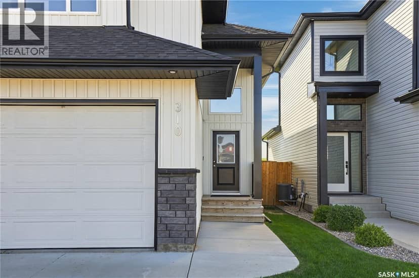 310 Burgess CRESCENT — photo 3 of 40