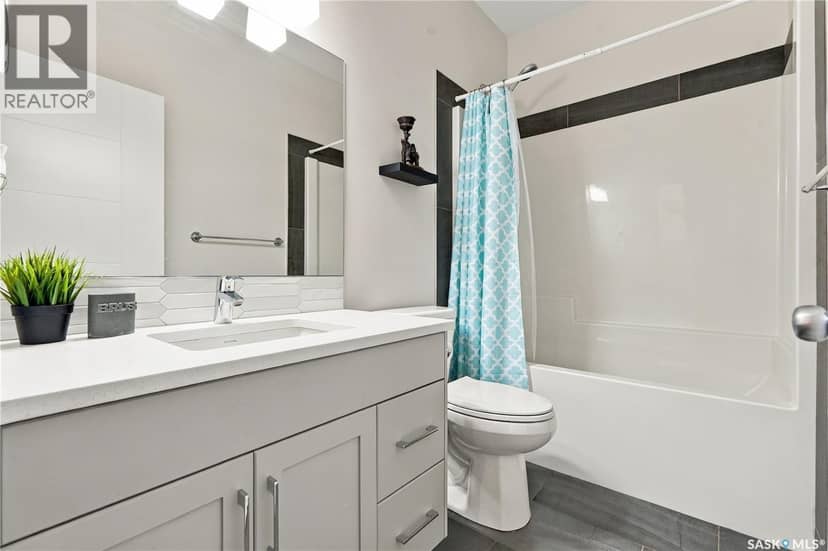 310 Burgess CRESCENT — photo 31 of 40