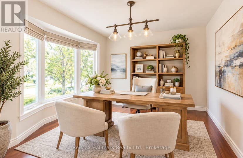 500 Blenheim Crescent — photo 8 of 37