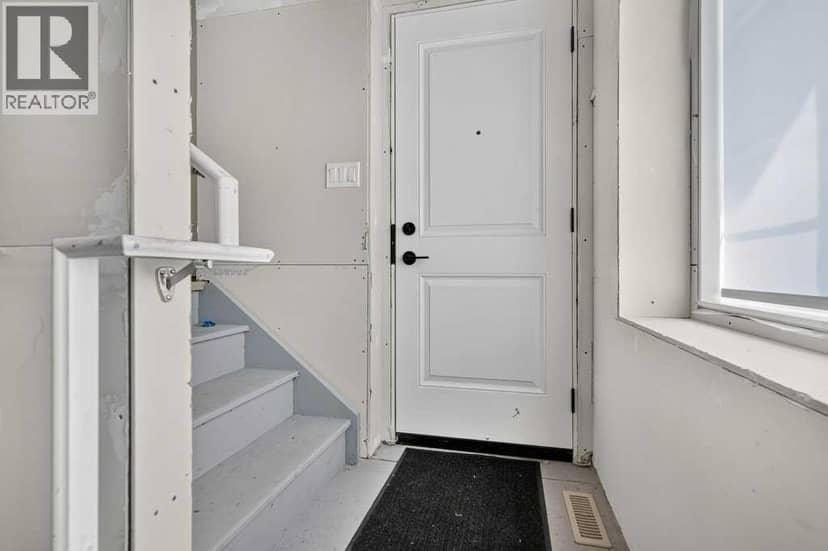 18 Chinook Winds Court SW — photo 34 of 40