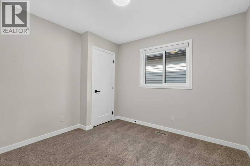 18 Chinook Winds Court SW — photo 27 of 40