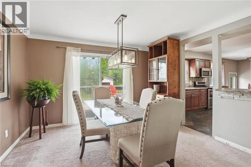 318 FREELTON Road — photo 14 of 40