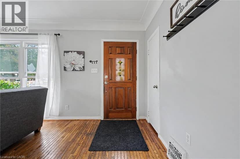 20 EAST 18TH Street, Hamilton, photo 4