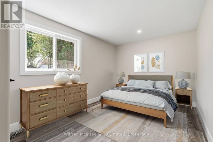 550 Wellington Street — photo 27 of 34