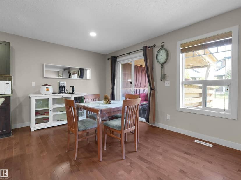 1692 Cunningham Wy SW — photo 12 of 40