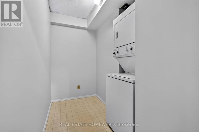 1803 - 30 Greenfield Avenue — photo 25 of 31