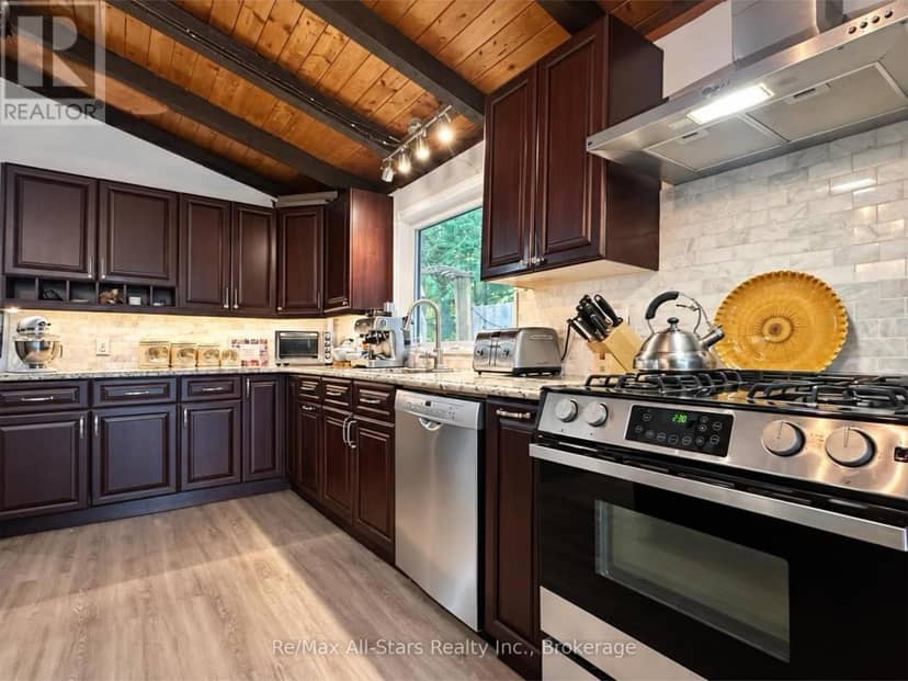 36 Jack Pine Way — photo 13 of 40