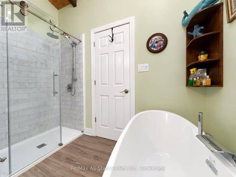 36 Jack Pine Way — photo 17 of 40