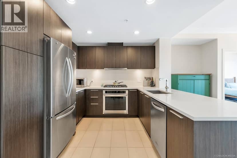 PH19 6033 GRAY AVENUE, Vancouver, photo 2