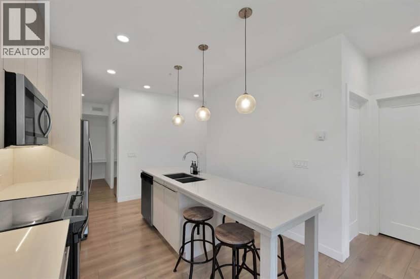 2101, 76 Cornerstone Passage NE — photo 10 of 33