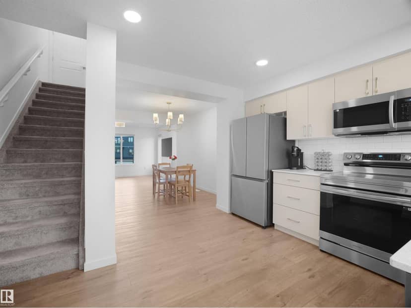 #44 1025 Secord Promenade Pm NW — photo 17 of 40